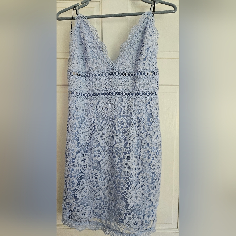 Forever 21 baby blue lace floral embroidery dress Sz Med. New w/tags